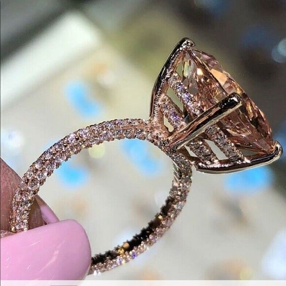 Beautiful Rose Gold PLATED Wedding Ring - Picture 4 of 6